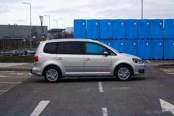 Volkswagen Touran 2.0 TDI Comfortline DSG - 4