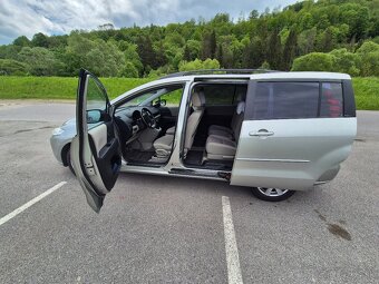 Mazda 5 - 4