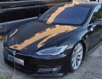 Tesla model S P90D facelift 2017 len na diely v celku - 4