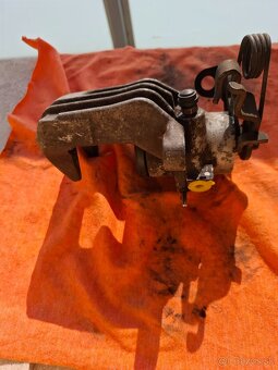 Brzdovy strmen A4 B6 - 4