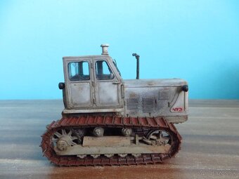 modely aut 1:43 - 4