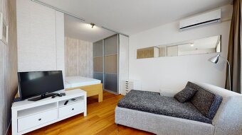 PRENÁJOM 1izb NAOZAJ KRÁSNY BYT V RETRE KOMPLET ZARIADENÝ - 4