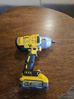 Dewalt - 4