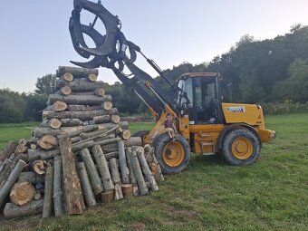 JCB 411 - 4