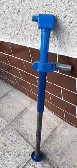 Lada Niva -Zdvihák  pre terénne autá - 4