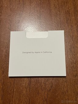 Apple airpods pro 3 - 4