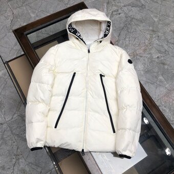 Moncler Bunda - 4