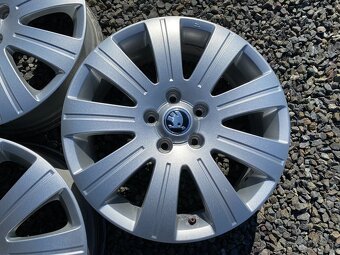 Alu disky Škoda Superb 2, 5x112 R17 - 4