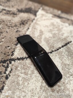 Nokia 2720 Flip - 4