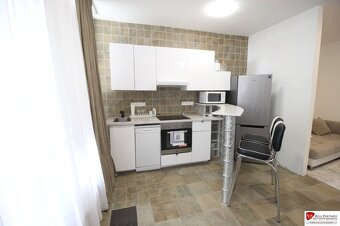 REB.sk prenájom 3 izb. byt (120m2) + terasa v rodinnom dome - 4