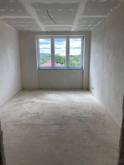 Na predaj priestranný 3-izbový byt - 4