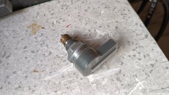 Regulator tlaku paliva (Bosch) VW Concern 057130764AB - 4