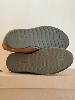ECCO Byway Tred, size 42 (EU) / 8–8.5 (US) - 4
