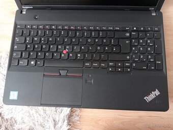 predám Lenovo thinkpad e530 / Intel core i5 / 8gb ram / ssd - 4