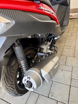 SYM Joymax Z 125cm3 r.v.2020 ako nová garážovaná - 4