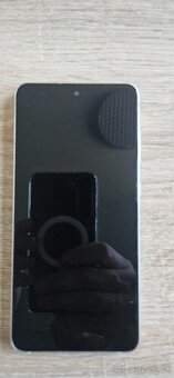 Samsung Galaxy S21 FE - 4