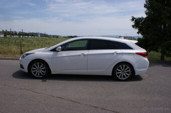 Hyundai i40 CW 1.7 CRDi HP Premium - 4