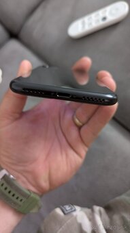 Vymenim iPhone SE2020 64GB - 4
