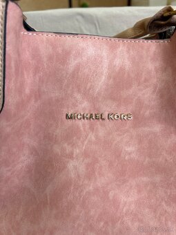 Ružova kabelka Michael Kors - 4
