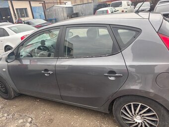 Hyundai i30 1.6 crdi disel 66kw - 4