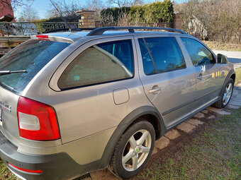 octavia Scutt 2.0 103 kW 4x4 - 4