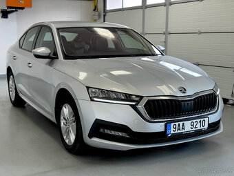 Škoda Octavia 1.5 TSi 110 kw rv 2022 koupeno v čr 1 maj. - 4