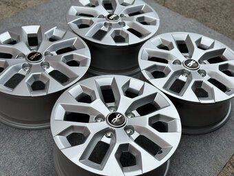 DACIA DUSTER 5X114,3 R16 6,5J ET50 - 4