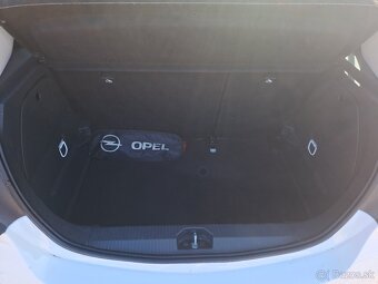 Opel Corsa E - Automat - 4