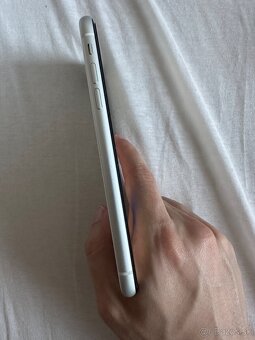 iPhone XR 128 - 4