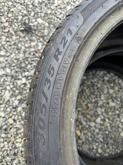 Pirelli scorpin winter 2ks 305/35rR21 a 2ks 275/40 R21 - 4