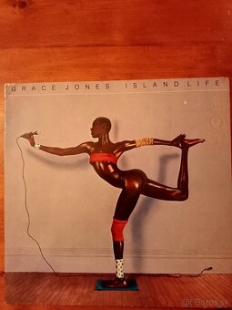 Grace Jones - 4
