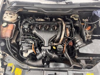 VOLVO V50 2005 na náhradné diely ND - 4