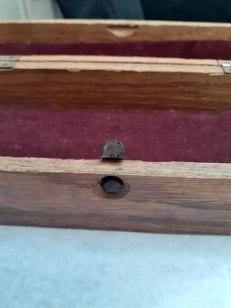 Drevená vyrezávaná krabička - 4