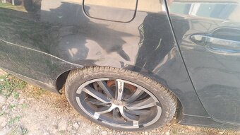 Predám vimenim bmw e61 525d - 4