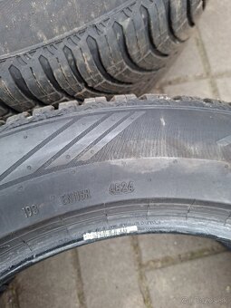 Predám celorocne pneumatiky 225/55R17 101Y - 4