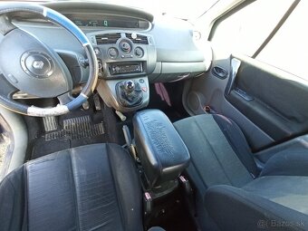 Renault Megane Scenic - 4