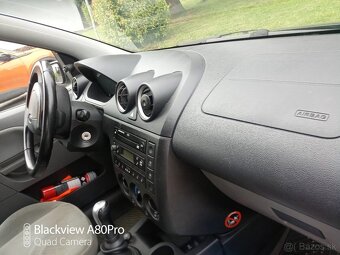 Predám Ford fiesta 1.4. TDCi - 4