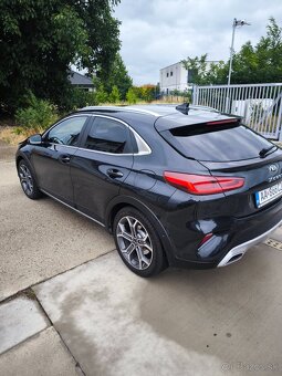 Kia Xceed 1.6 crdi,100kw,Gold - 4