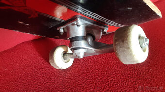 Predám skateboard. - 4