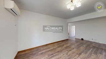 HALO reality - Predaj, trojizbový byt Komárno, ulica Františ - 4