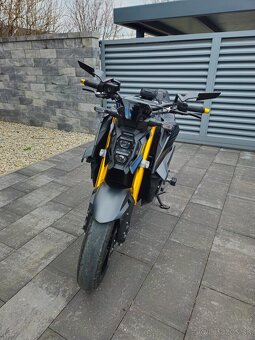 Suzuki GSX-S 1000 - 4