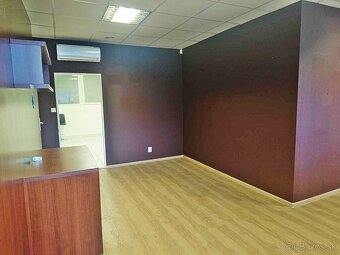 Na prenájom obchodný priestor 61 m2 Banská Bystrica - 4