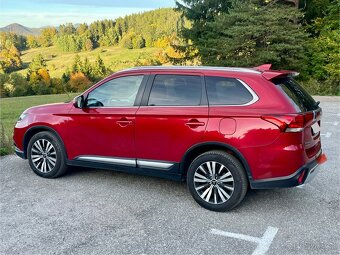 Mitsubishi Outlander 4x4 benzin automat SK 7 miest 2019 - 4