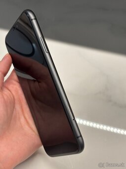 Apple iPhone 11 64gb Black - 4