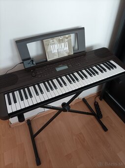 Yamaha PSR-E360 Dark Walnut elektrický keyboard - 4
