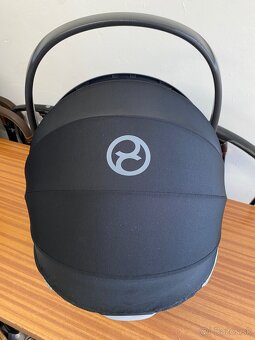 Polohovateľná autosedačka Cybex Cloud T i-Size - 4