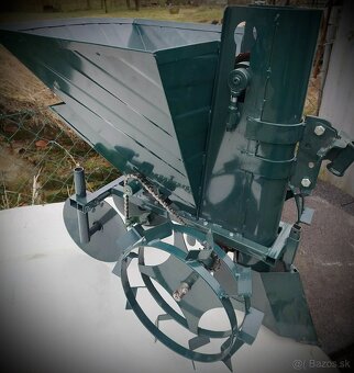 Jednoriadkovy sadzač zemiakov - 4