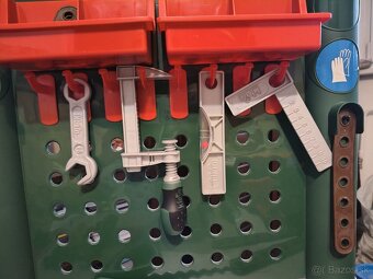 Bosch dielna + náradie - 4