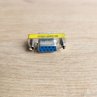 LACNO: Redukcia RS-232 samica - 4