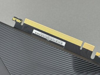ASUS GeForce® RTX 2080 Ti 11G - 4